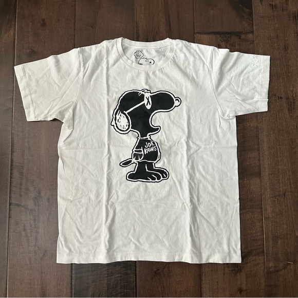 Uniqlo x KAWS Other - Uniqlo x Kaws Snoopy shirt